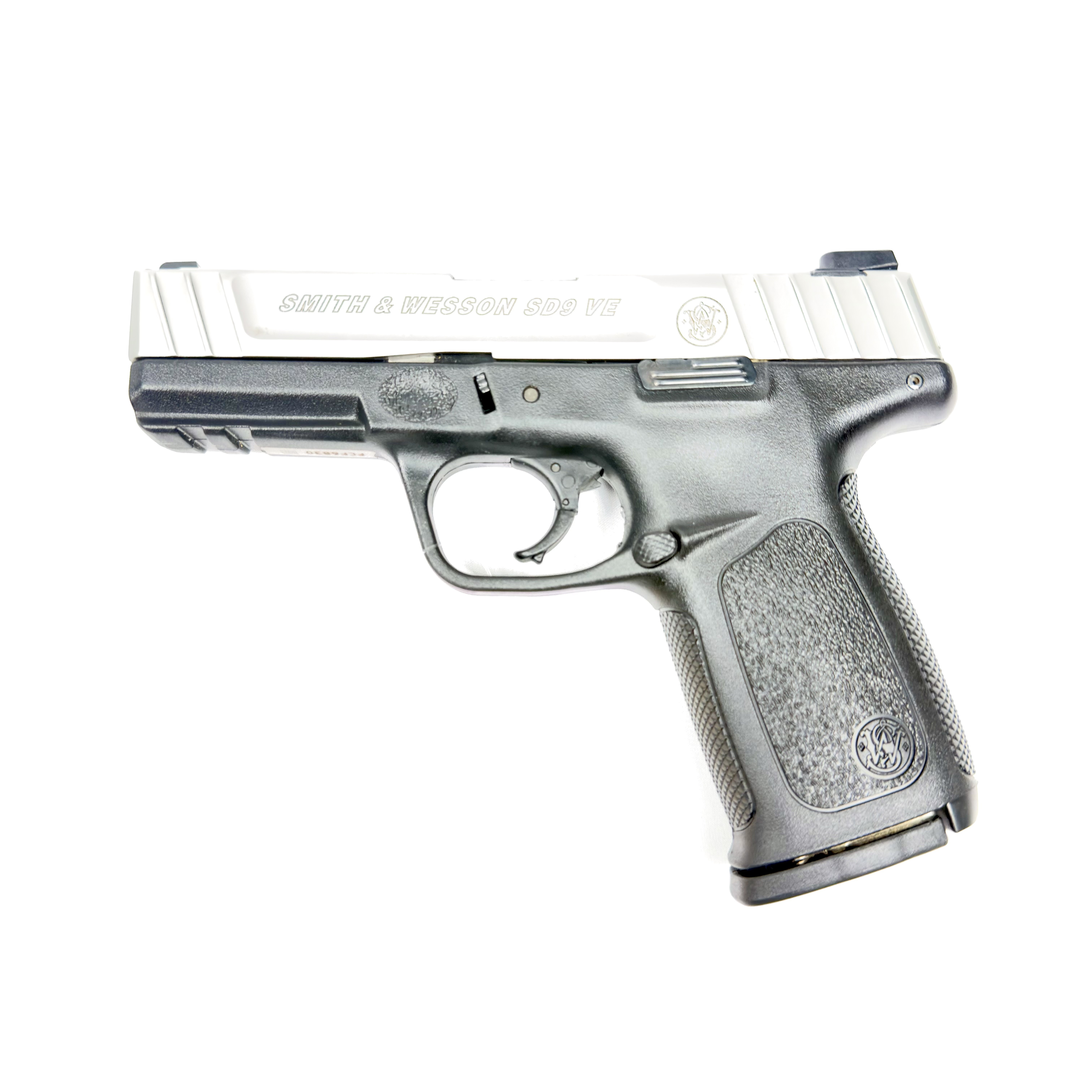 S&W SD9 VE, 9MM, 4", W/ 2MAGS, HOLSTER, HARD CASE, USED