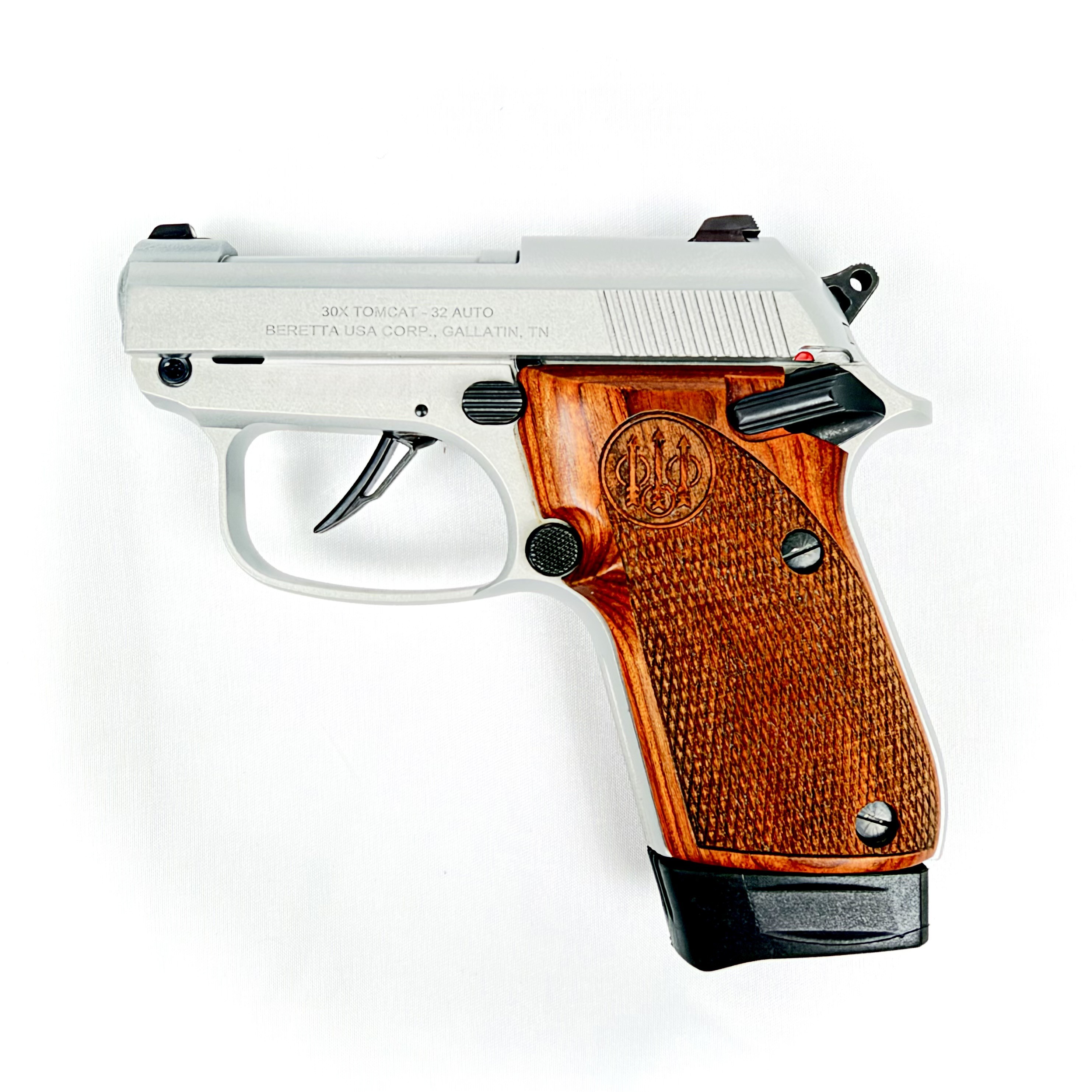 BERETTA 30X TOMCAT, 32AUTO, 2.8", W/ BOX, HOLSTER, AMMO, USED